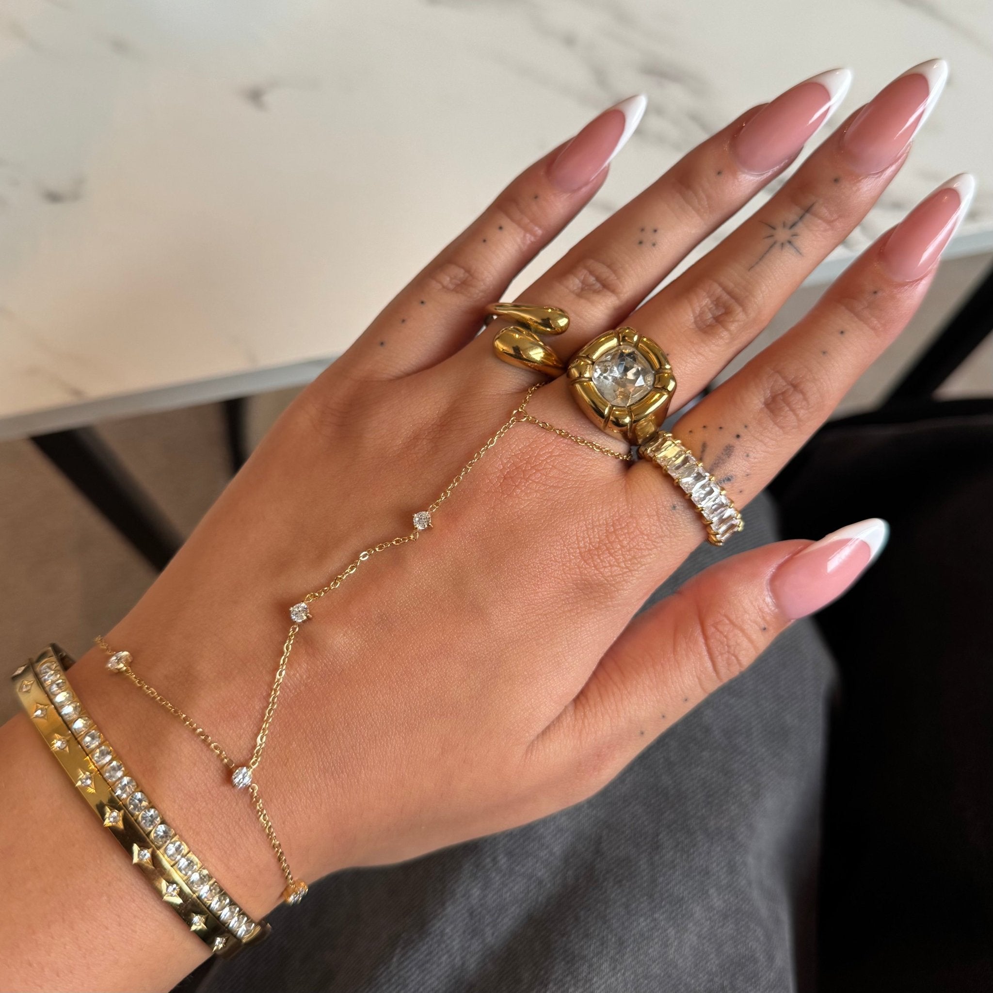 Ivy Gold Hand Chain - ILLUSIVE JEWELS