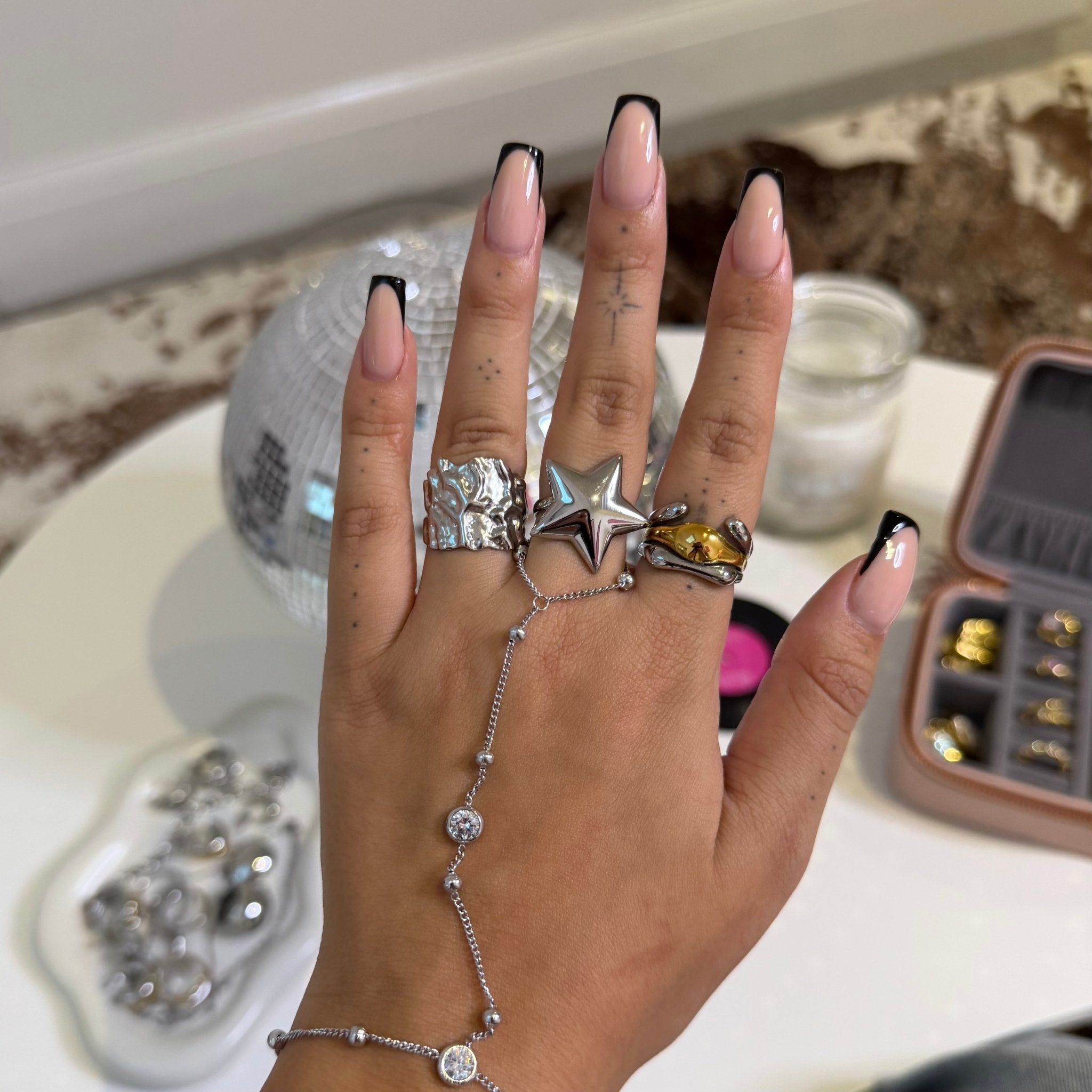 Silver Star Ring - ILLUSIVE JEWELS